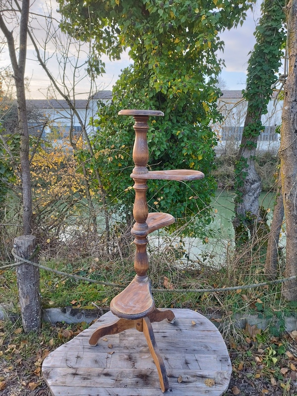 Porte plantes en bois tourné