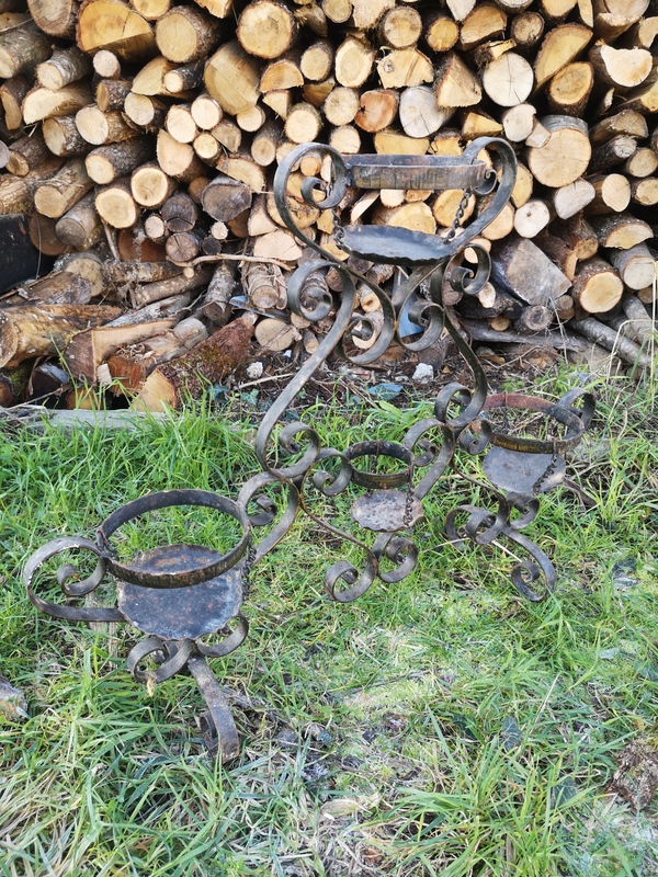 Porte plantes en fer forgé artisanal