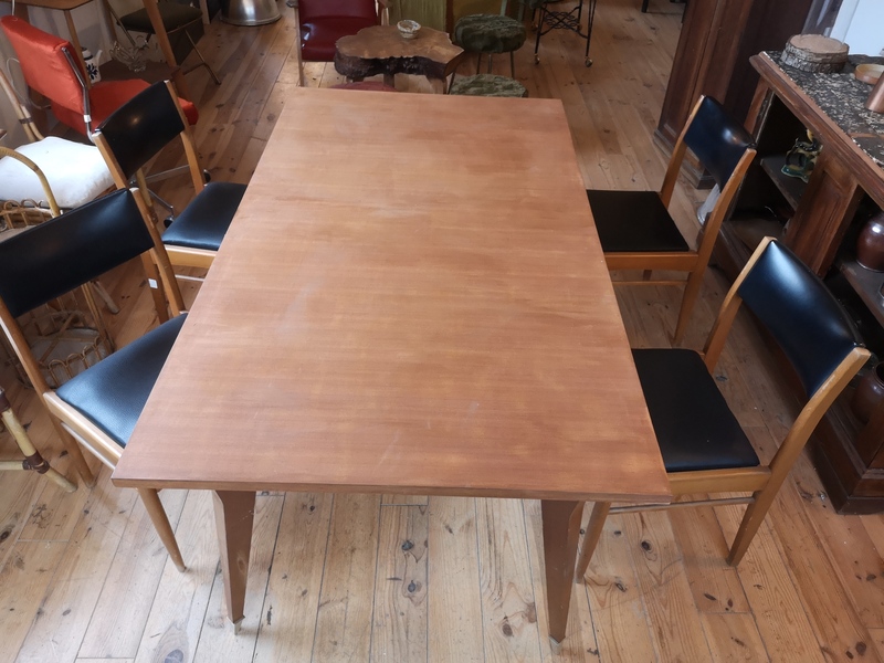 Quatre chaises design scandinave 70s