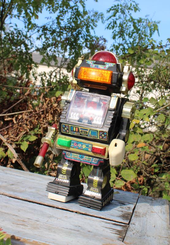 Robot Vintage 1985