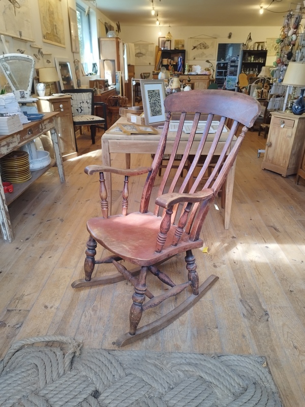 Rocking chair 