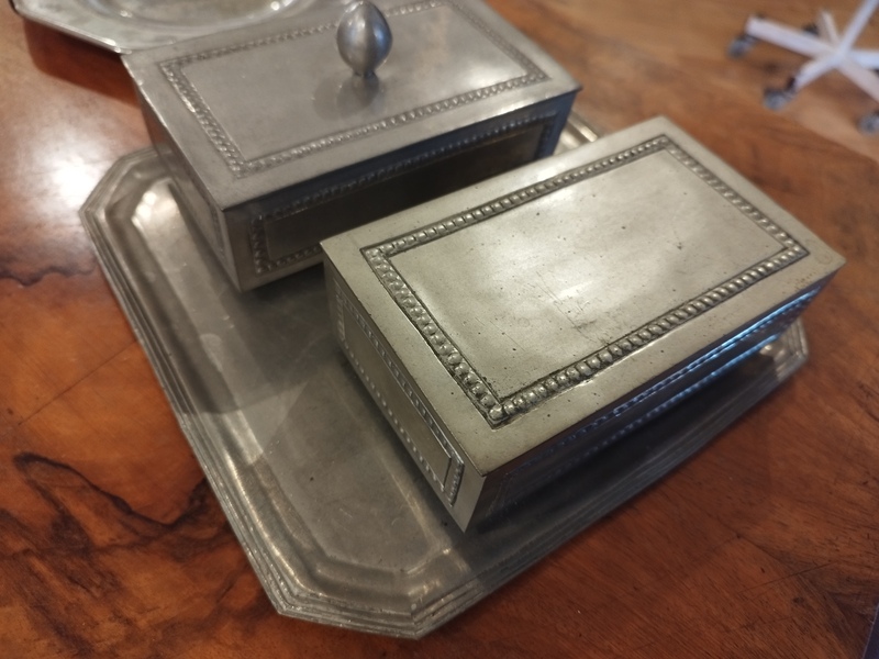 Service à tabac en étain 1920 