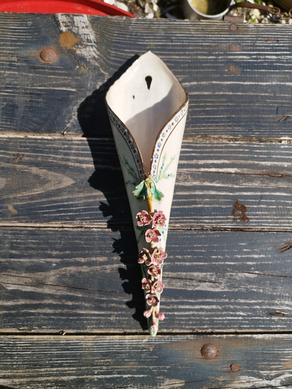 Soliflore bouquetière 1900