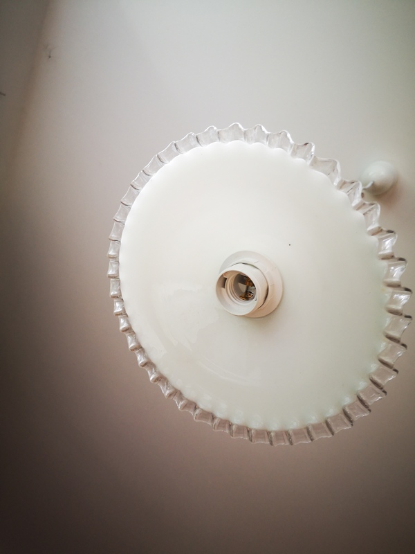 Suspension en verre dentelle