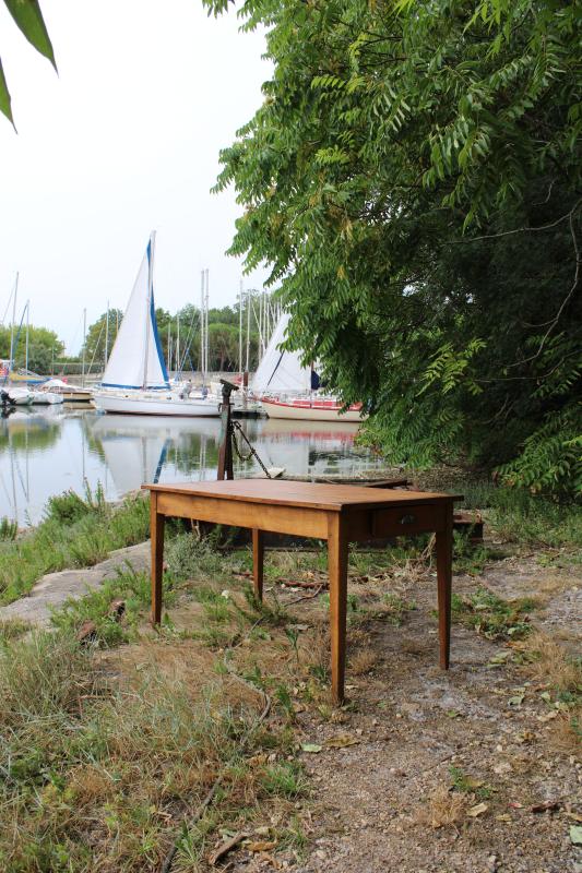 Table années 50 bois clair