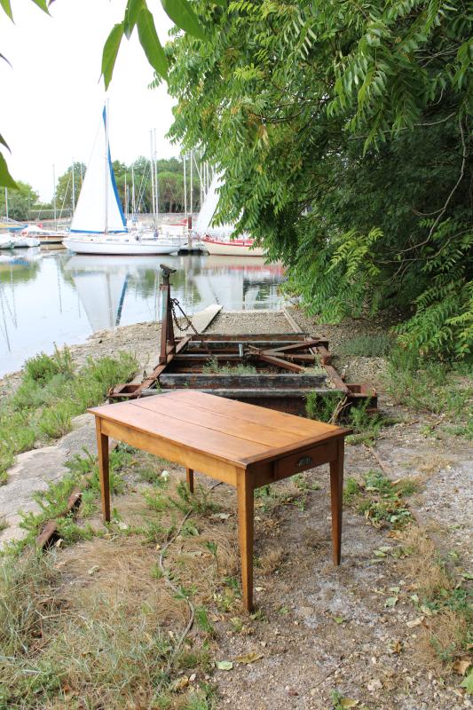 Table années 50 bois clair