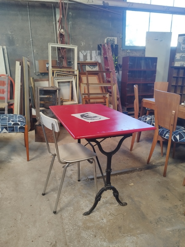 Table bistro ancienne en fonte