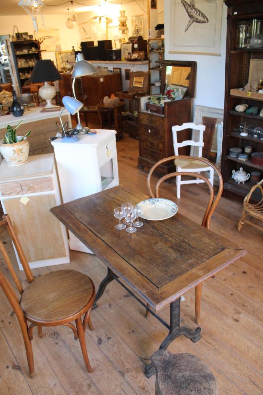 Table bistrot fonte et bois