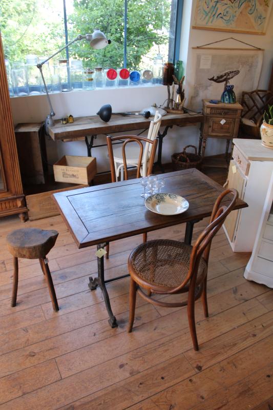 Table bistrot fonte et bois