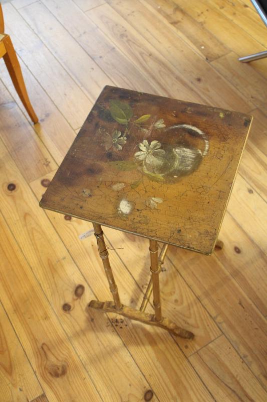 Table d'appoint Art nouveau 