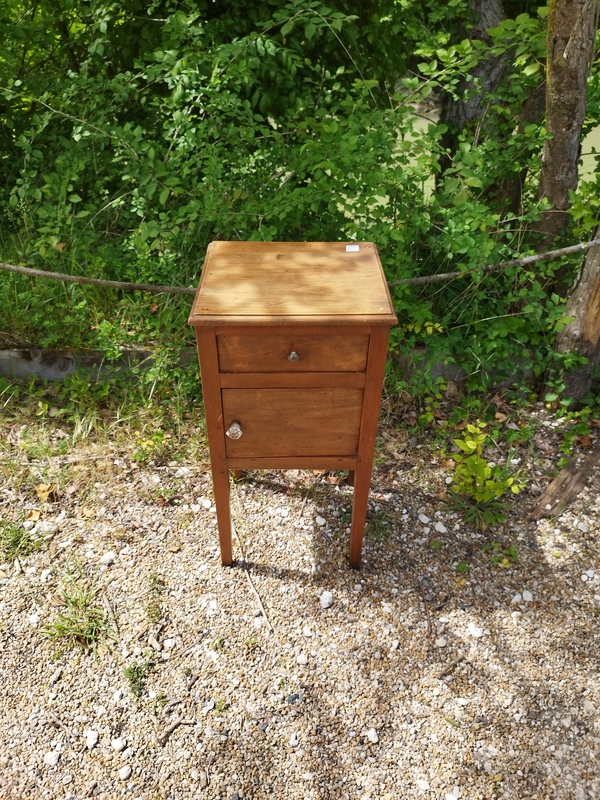 Table de chevet 