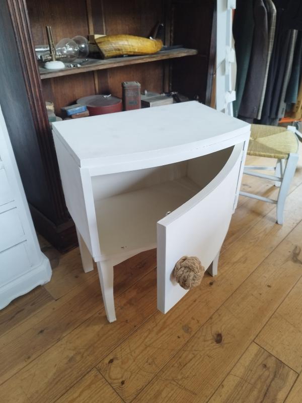 Table de chevet