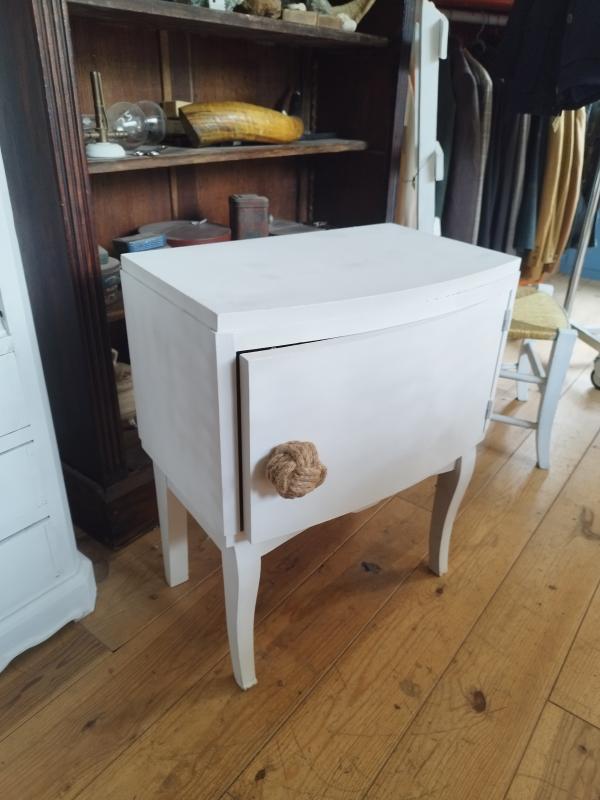 Table de chevet