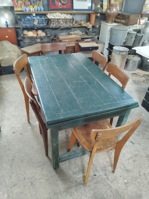 Table de ferme verte