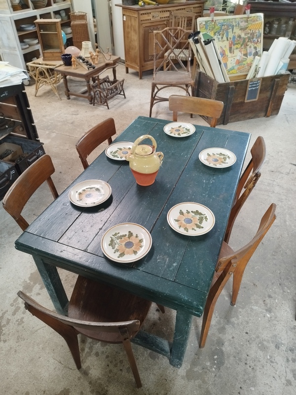 Table de ferme verte