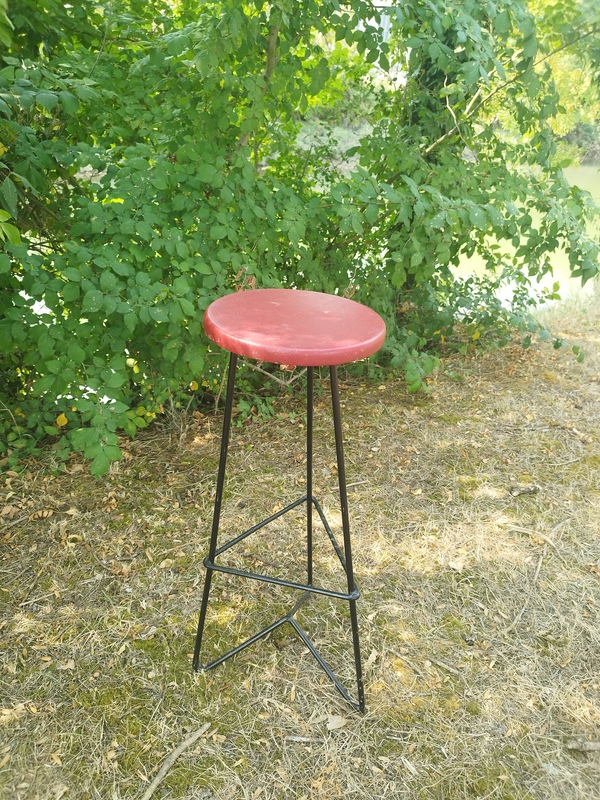 Tabouret métal laqué noir
