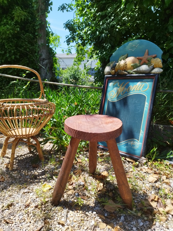 Tabouret rustique vacher