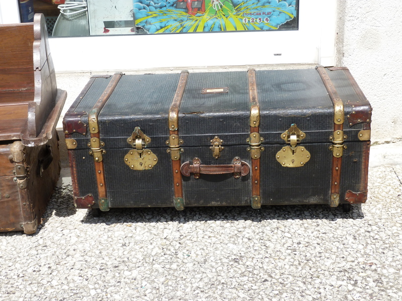 Valise de voyage / table basse 