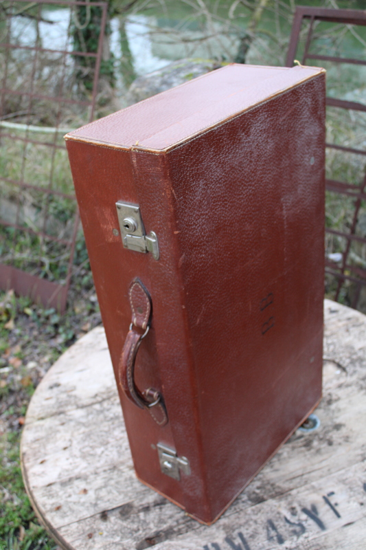 Valise vintage BB