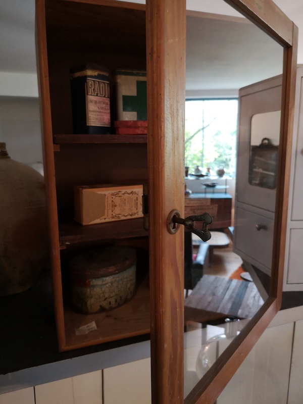 Vitrine scolaire Pierron, Sarreguemines